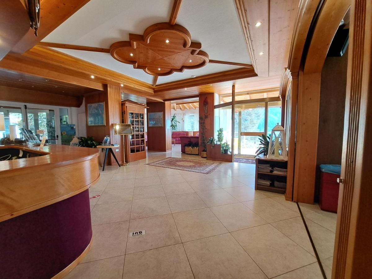 מולבנו Lake&Nature Hotel Gloria מראה חיצוני תמונה