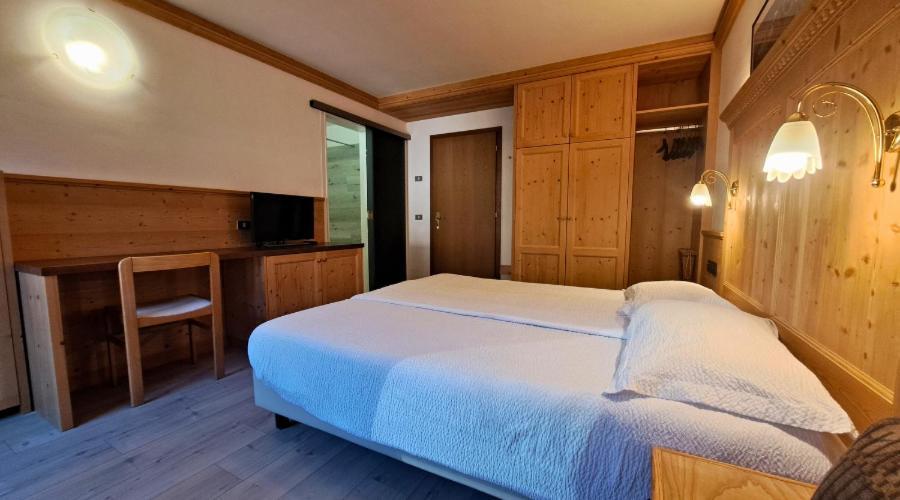 מולבנו Lake&Nature Hotel Gloria מראה חיצוני תמונה