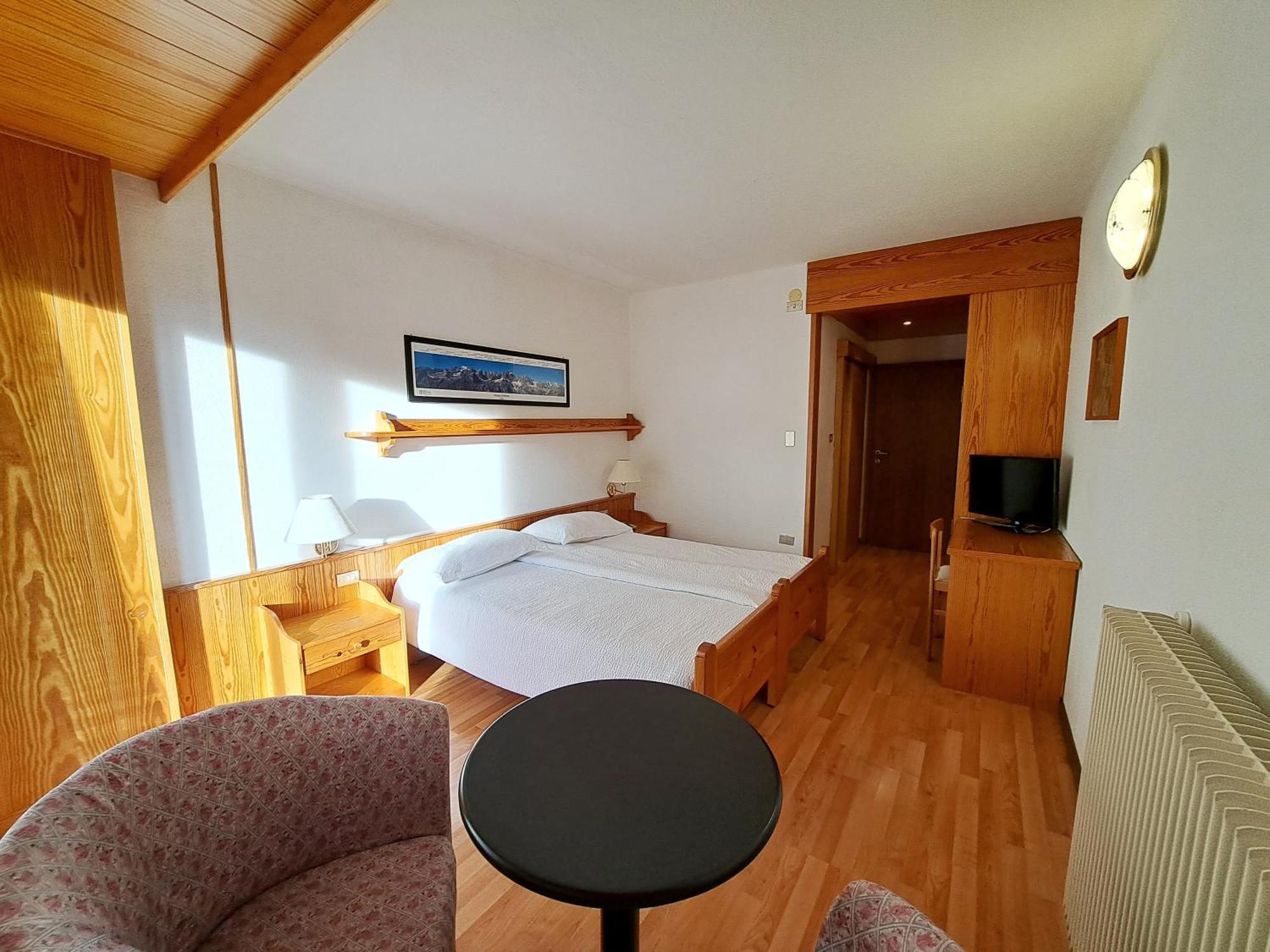 מולבנו Lake&Nature Hotel Gloria מראה חיצוני תמונה